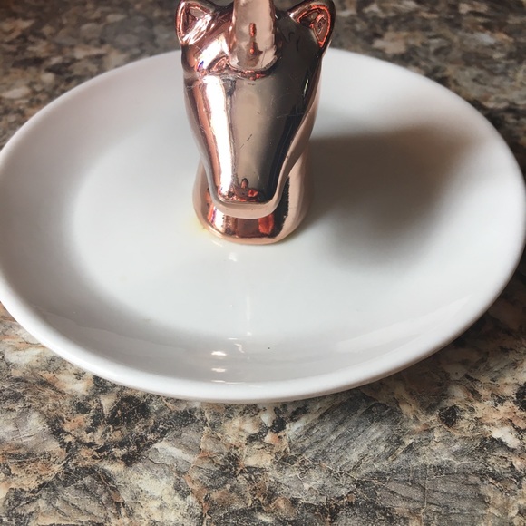 ✨CUTE Unicorn Ring Holder ✨perfect gift✨ - Picture 2 of 10